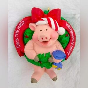 1992 Vintage Hallmark Deck the Hogs Ornament! Happy Pig in Wreath 1992
